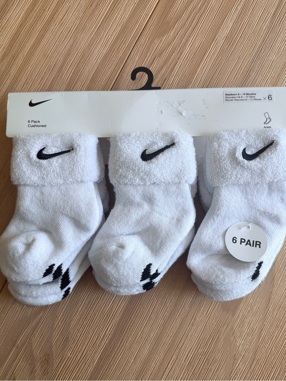 Nike White and Black Baby Socks 6-Pack